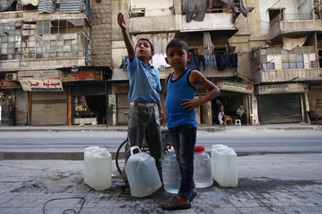Bambini ad Aleppo (Foto di archivio Ansa)