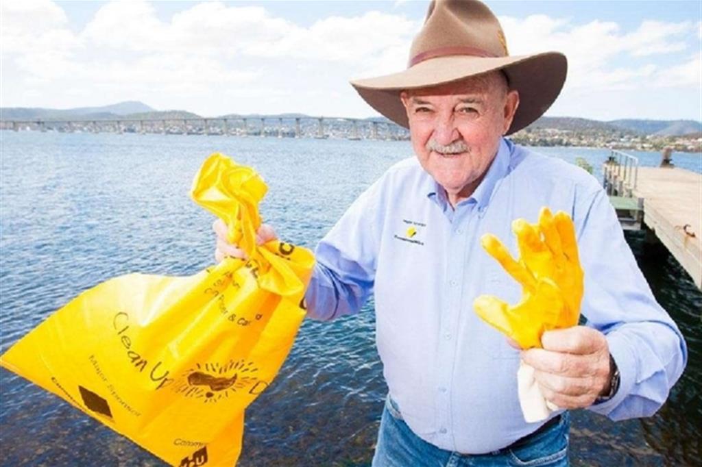 L'ambientalista australiano Ian Kiernan aveva 78 anni
