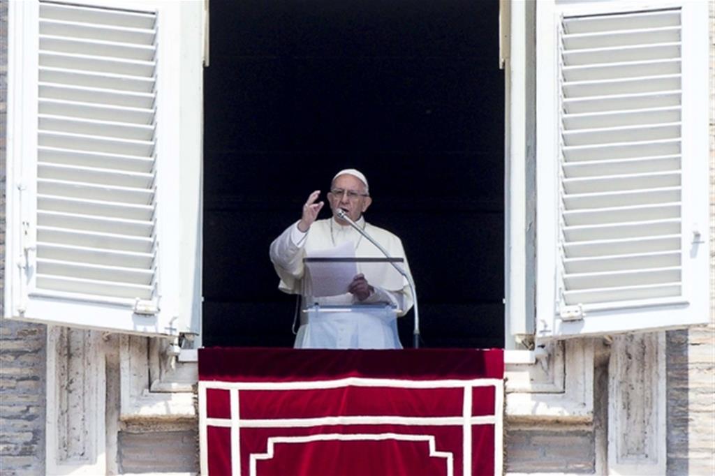 Il Papa prega per la pace in Terra Santa e in Venezuela