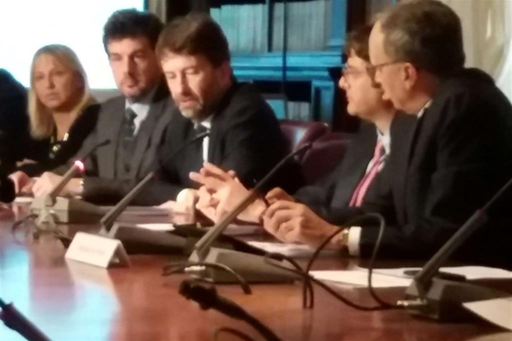 Il ministro Dario Franceschini all'incontro con Intesa Sanpaolo