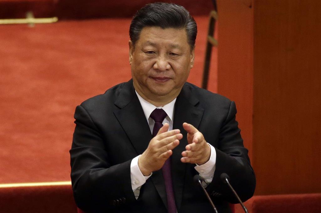 Il presidente cinese Xi Jinping durante il suo intervento (Ansa)