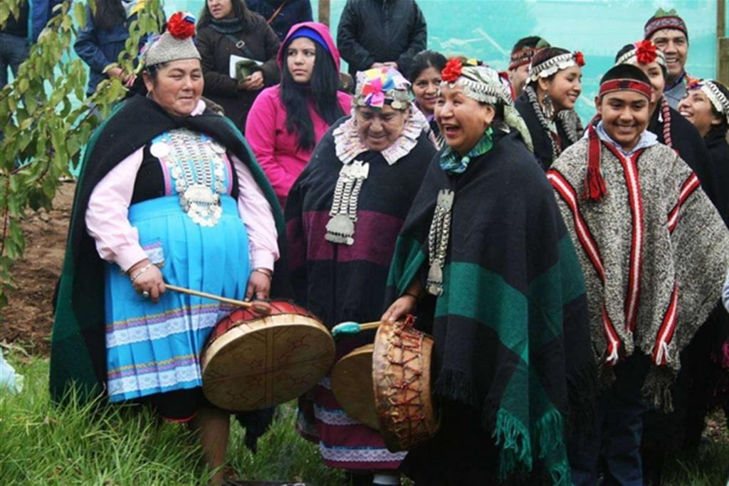 Papa Francesco incontrerà il popolo indigeno dei mapuche: ecco chi sono