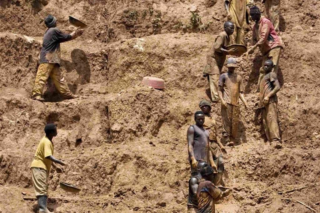 L'inferno d'oro del Camerun nelle miniere abbandonate