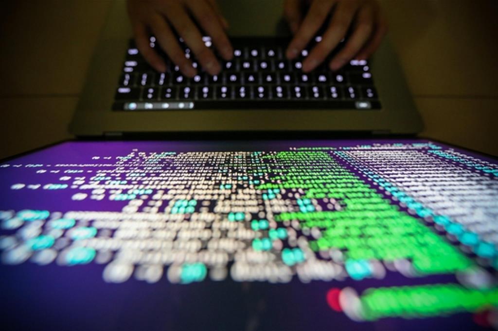 «Gli hacker per anni hanno spiato la diplomazia Ue»
