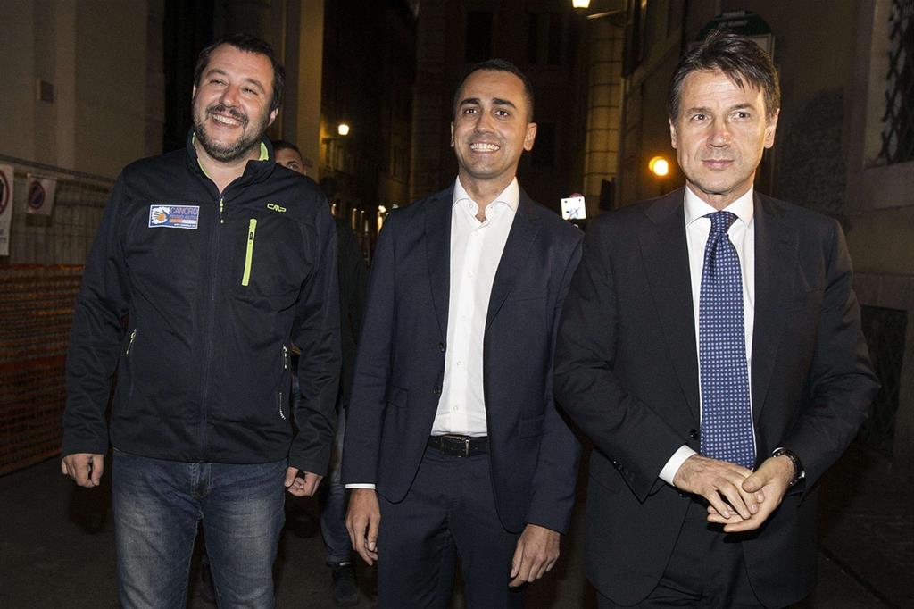 I due vicepremier Salvini e Di Maio con il premier Conte (Ansa)