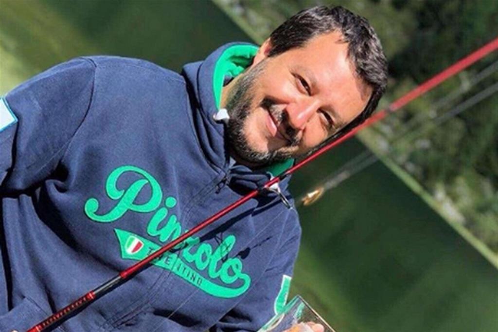 Salvini: «Non voglio l'immunità». Di Maio lo difende