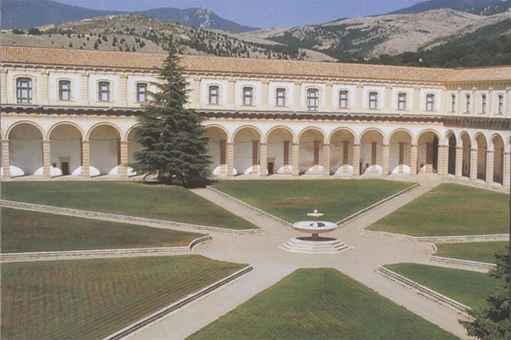 Un percorso virtuale della Certosa di Padula (nella foto) finanziato dalla Fondazione Intesa Sanpaolo Onlus