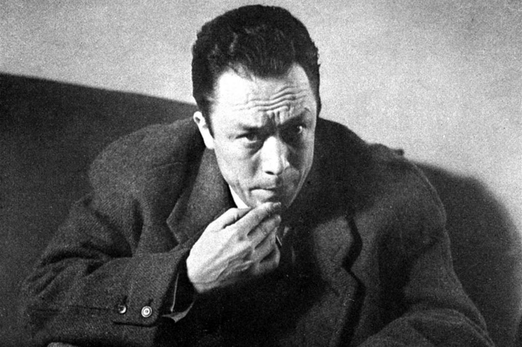 Lo scrittore premio Nobel Albert Camus (1913-1960)
