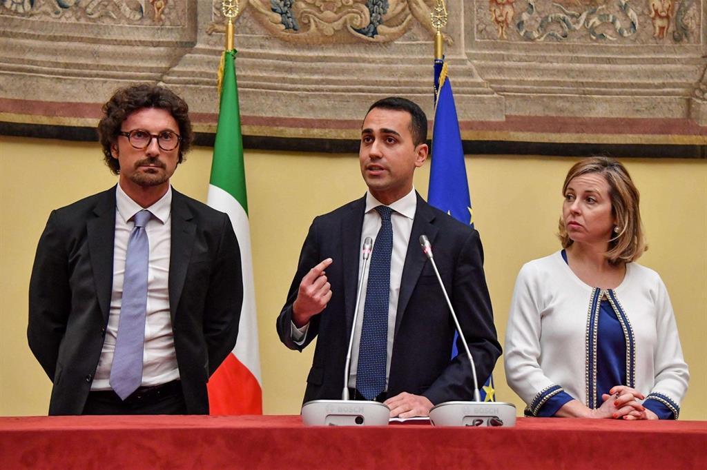 Luigi Di Maio con i capigruppo alla Camera Giulia Grillo e al Senato Danilo Toninelli