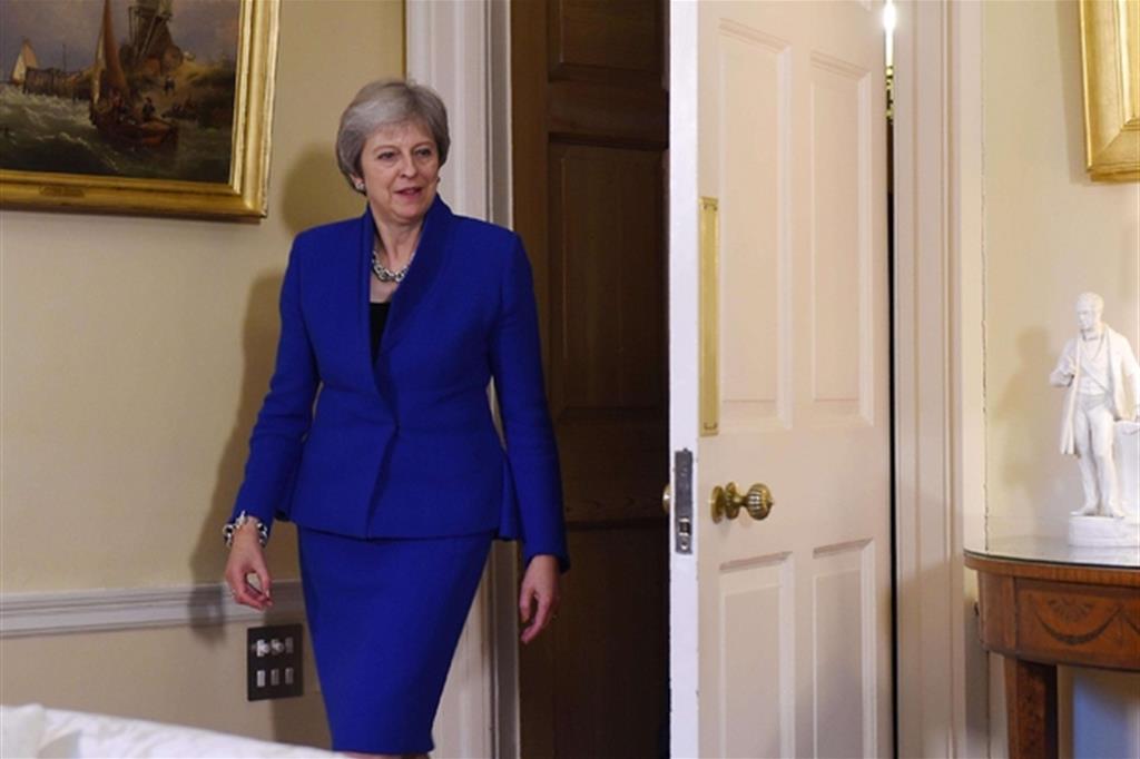 La premier britannica Theresa May non vuole uscire di scena (Ansa)