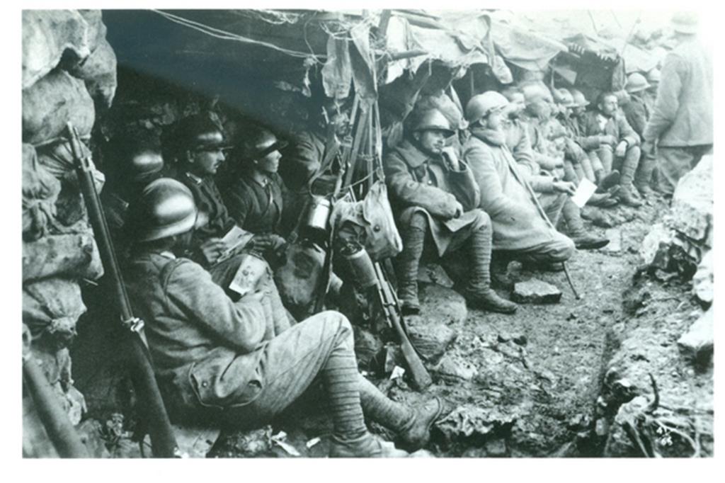 Soldati italiani in trincea