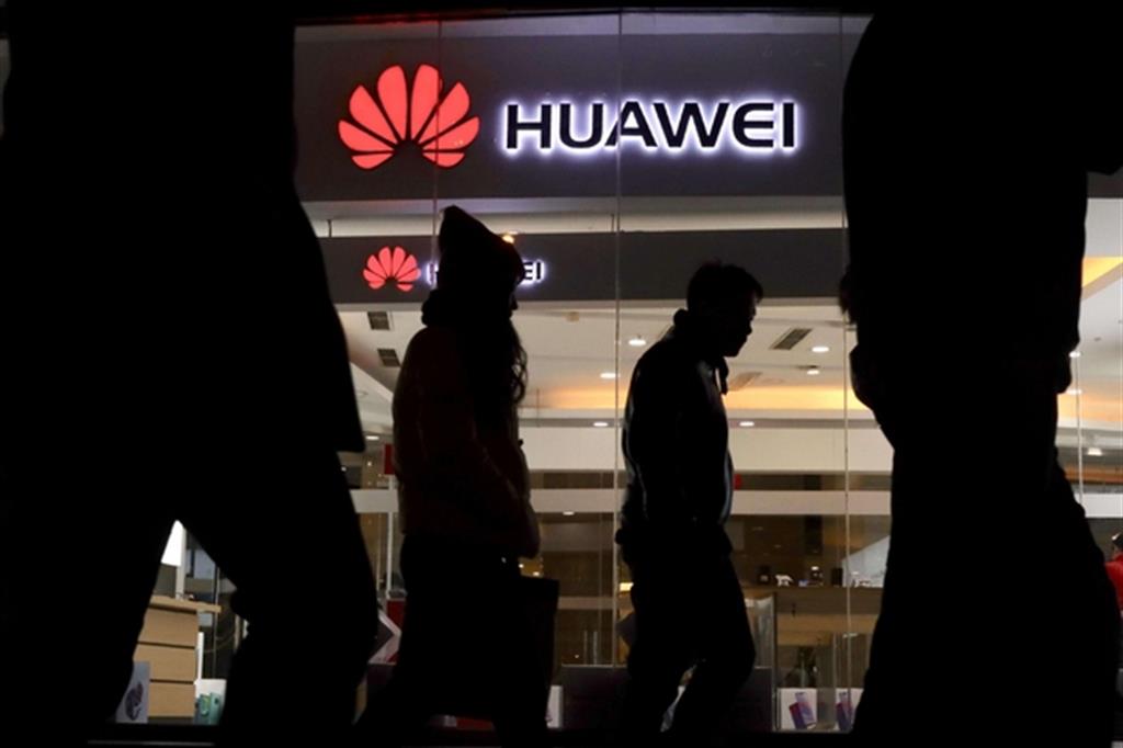 Huawei innesca la guerra digitale