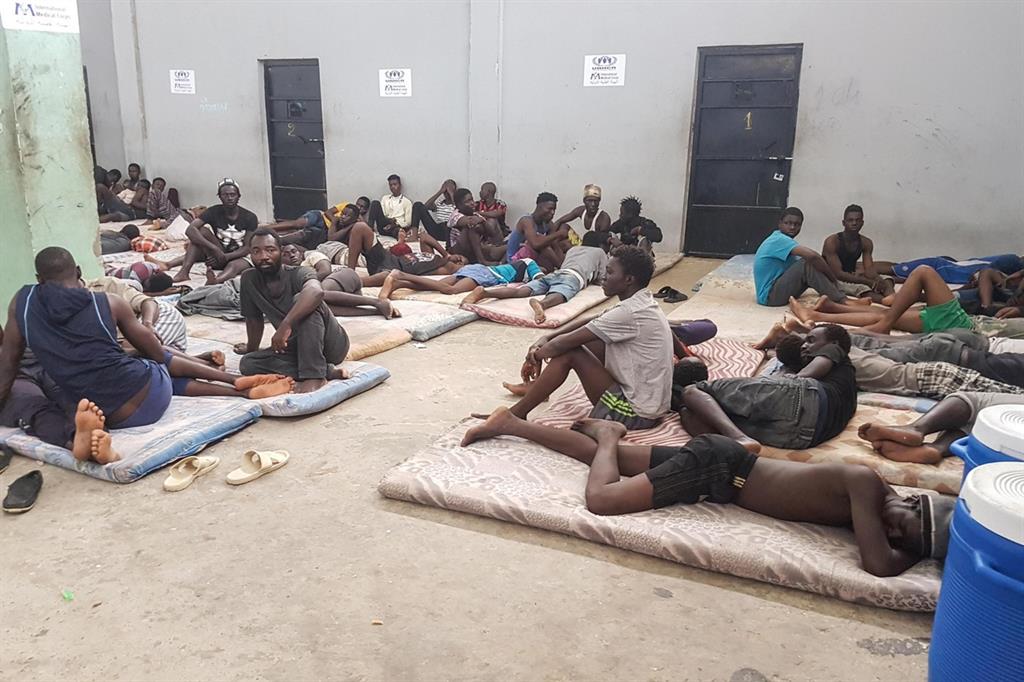 Un'immagine del centro di detenzione migranti di Zawiya, a 30 chilometri da Tripoli (Ansa)