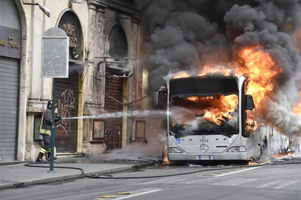 Atac, debiti e vecchi bus la zavorra che fa collassare il servizio