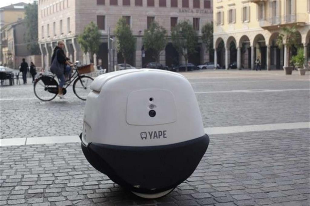 Ecco Yape, il robot-postino che consegna i pacchi 
