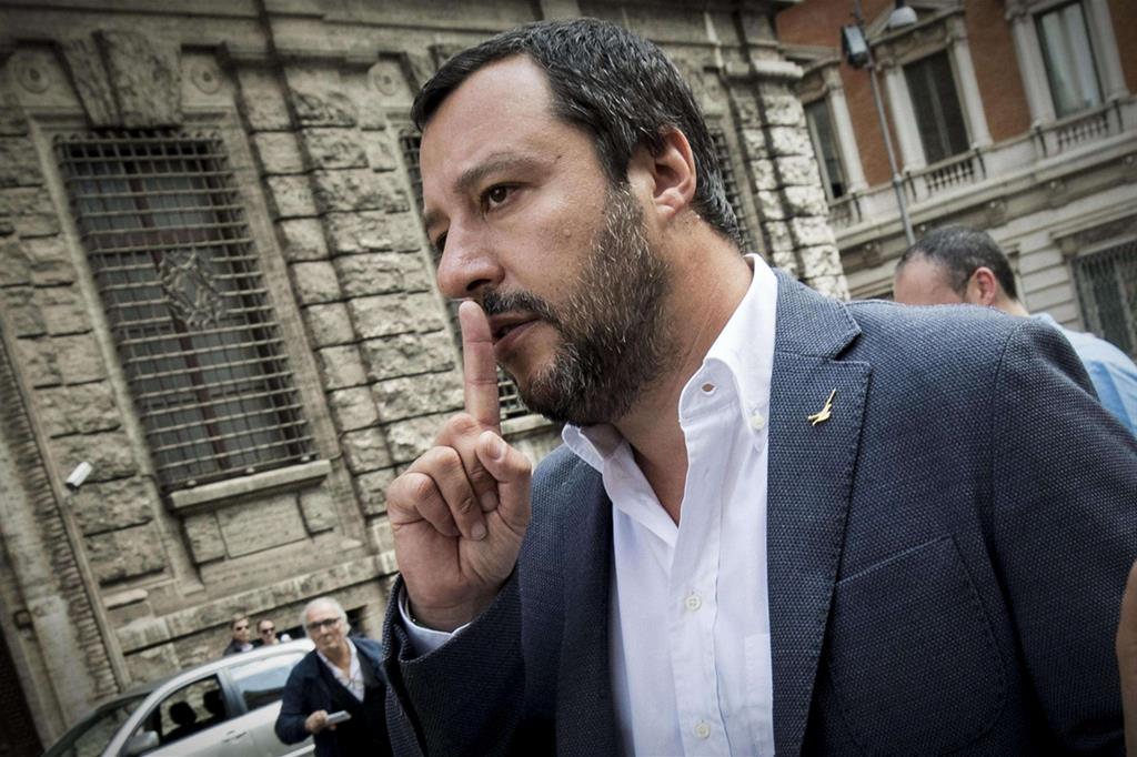Matteo Salvini al termine dell'incontro in piazza del Parlamento