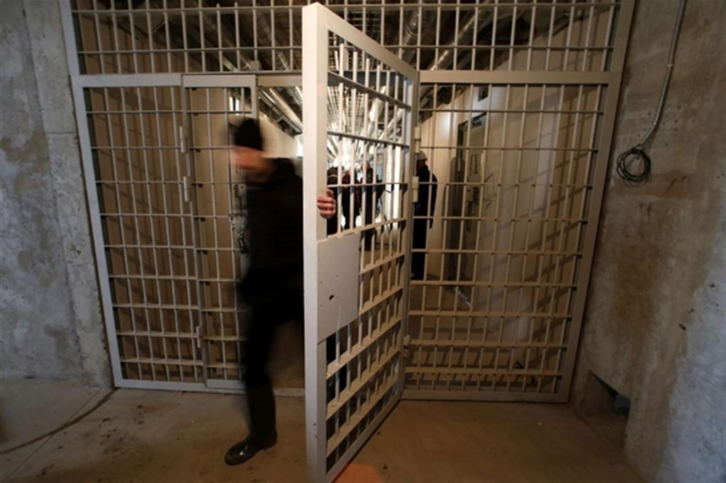 Un corridoio interno del nuovo centro di detenzione Kresty 2 di San Pietroburgo