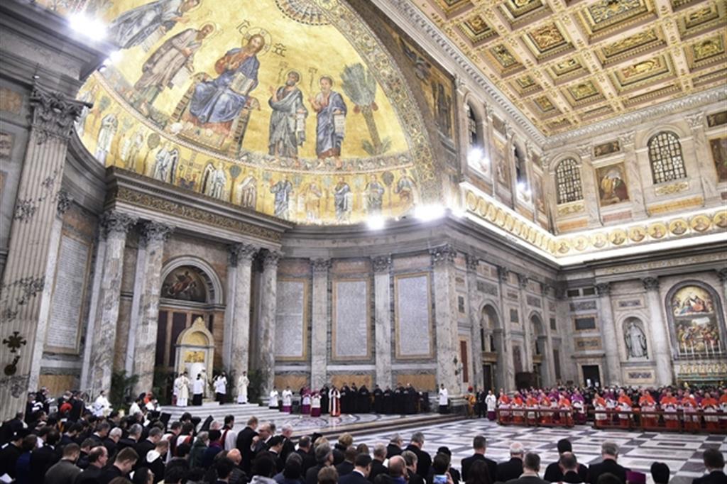 Papa Francesco: cristiani uniti da martirio e persecuzioni