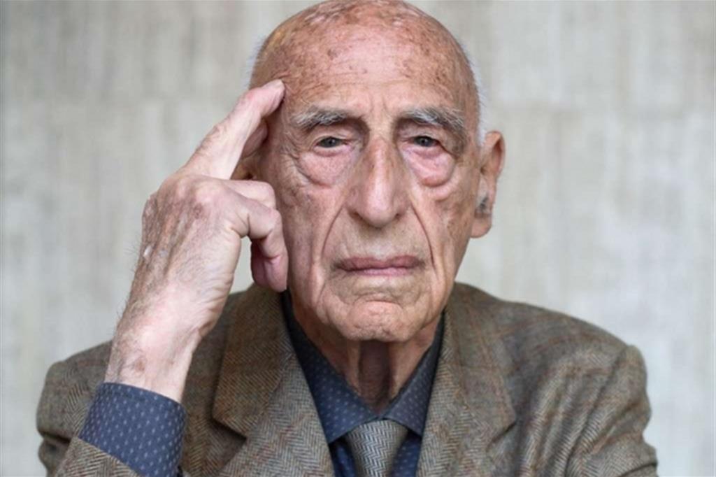 Gillo Dorfles, il critico è morto oggi a Milano all'età di 108 anni