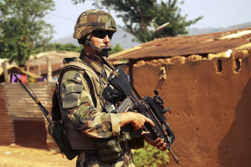 Un soldato francese in Centrafrica (Reuters)
