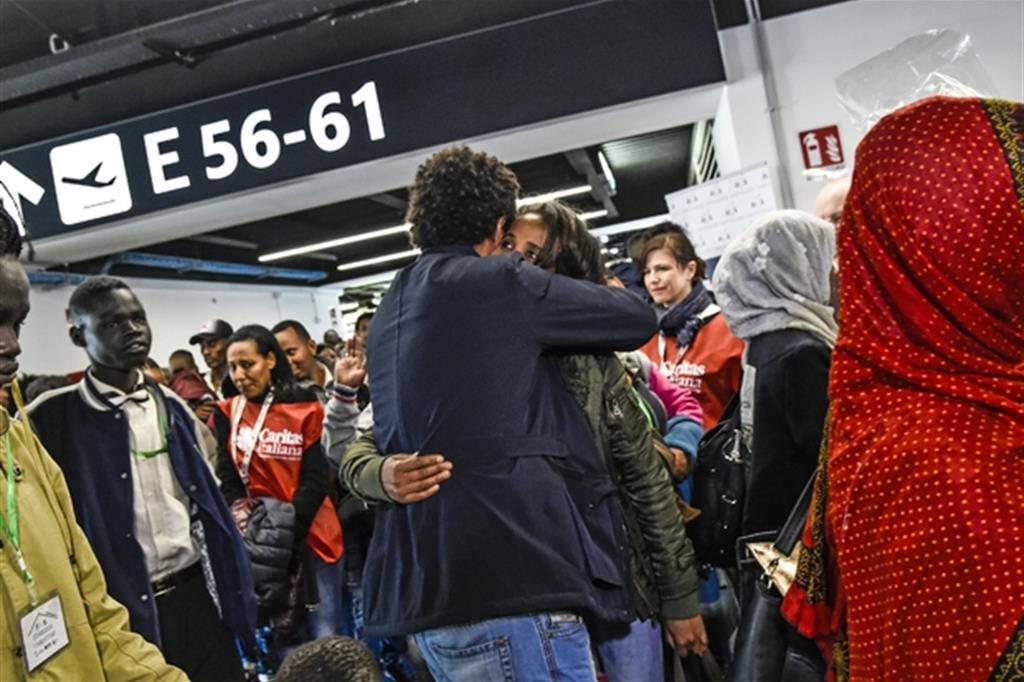 Altri 50 profughi atterrati a Fiumicino, questa mattina, dopo i 66 di ieri provenienti dal Libano