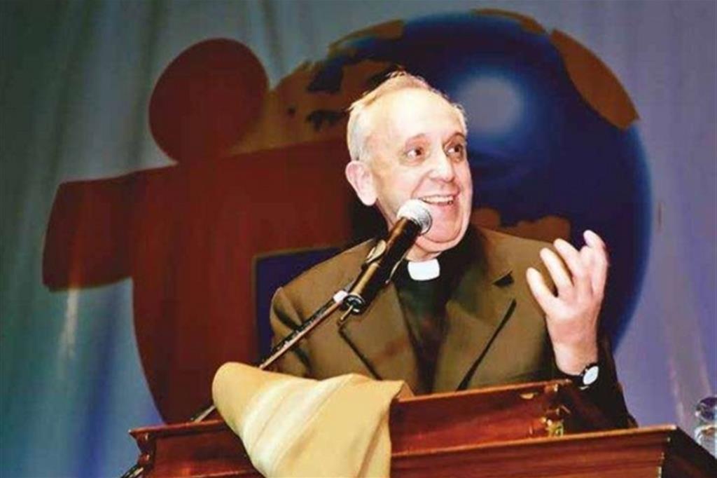 Un'immagine di Bergoglio visibile nella mostra a lui dedicata