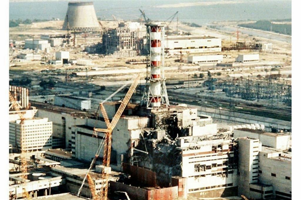 La centrale nucleare di Chernobyl, dove la notte fra il 25 e il 26 aprile esplose un reattore. Una nube tossica si sparse nei cieli d’Europa. In Italia prese forma un movimento contro l’energia atomica (Ansa)