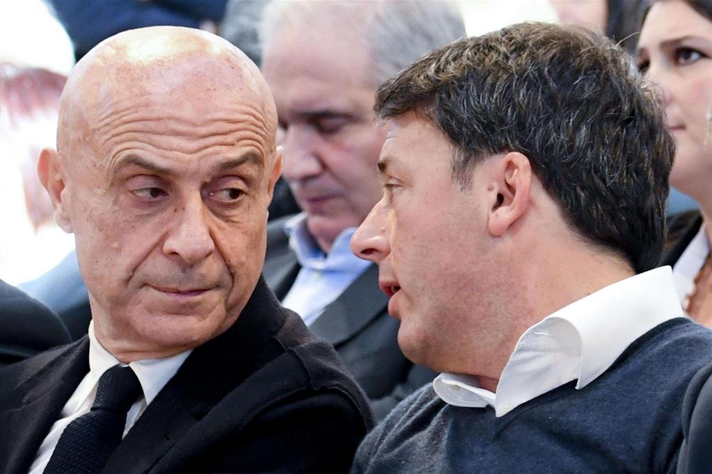 Marco Minniti e Matteo Renzi (Ansa)