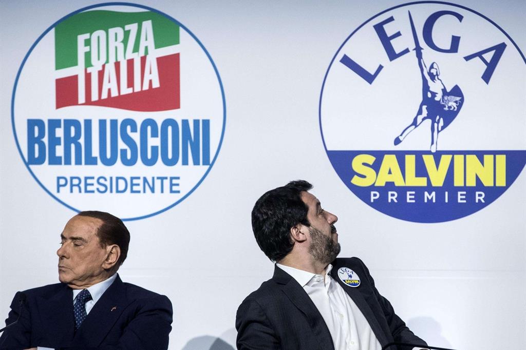 Berlusconi chiude all'asse Di Maio-Salvini, ma la Lega non esclude nulla