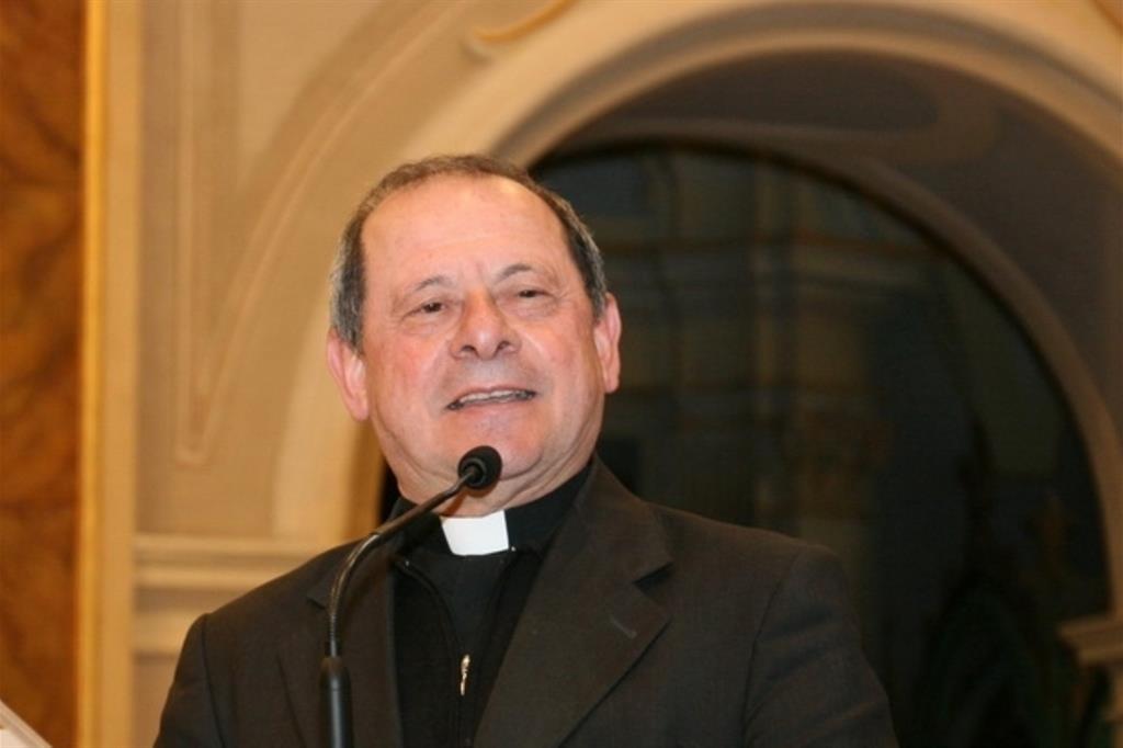 Monsignor Francesco Oliva, vescovo di Locri-Gerace