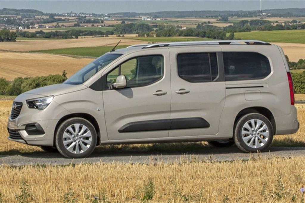 Opel allunga il Combo Life e con XL punta alle famiglie numerose
