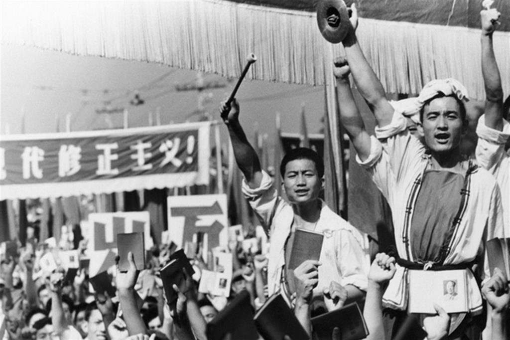 Una manifestazione di sostegno alla rivoluzione culturale voluta da Mao