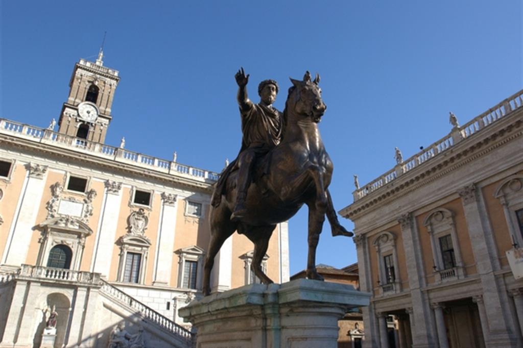 Trasporti, rifiuti, degrado: a Roma i cittadini dicono basta