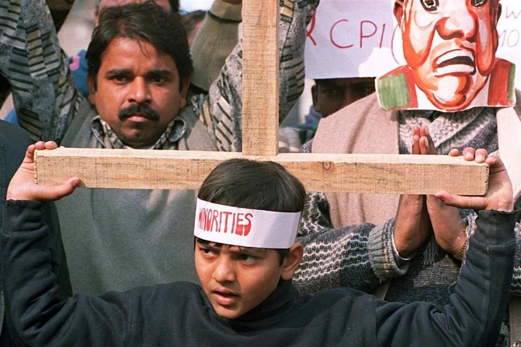 Una manifestazione in India contro gli attacchi alla minoranza cristiana (Ansa)