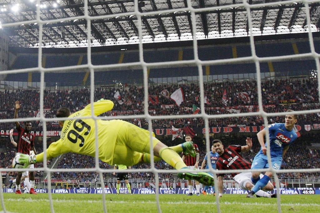 La parata di Donnarumma in Milan-Napoli 0-0 (2017-18)