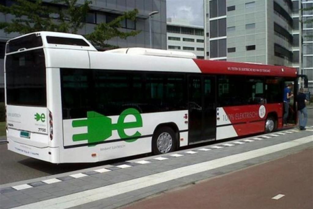 Un autobus elettrico