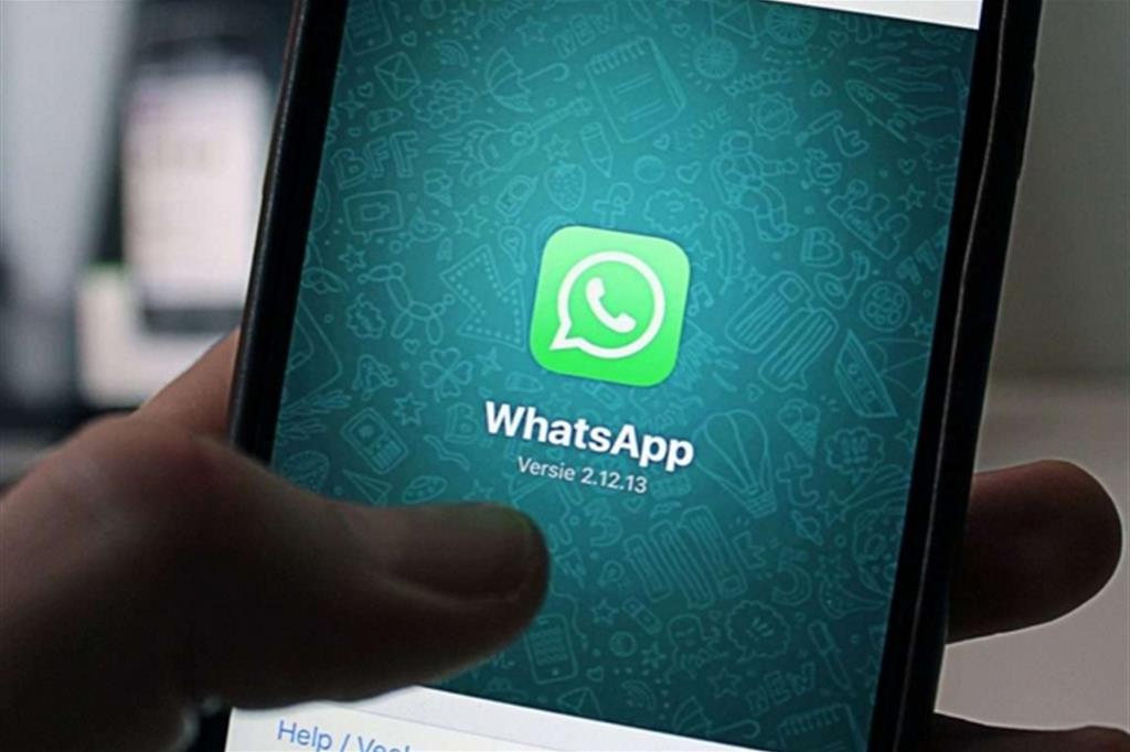 Whatsapp proibito ai minori di 16 anni. Ma come far rispettare il nuovo limite?