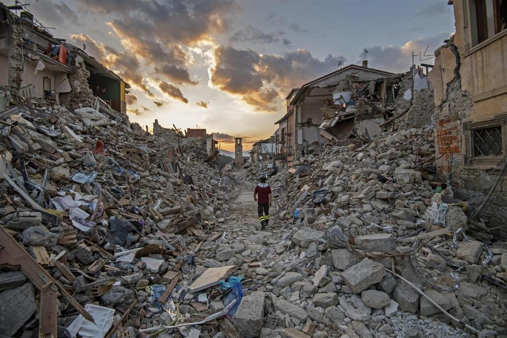 La distruzione del terremoto ad Amatrice (Ansa)