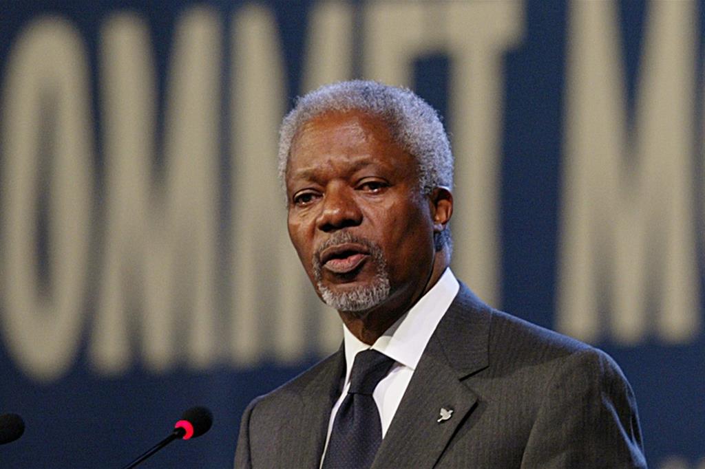 Kofi Annan in una foto del settembre 2002 (Ansa)