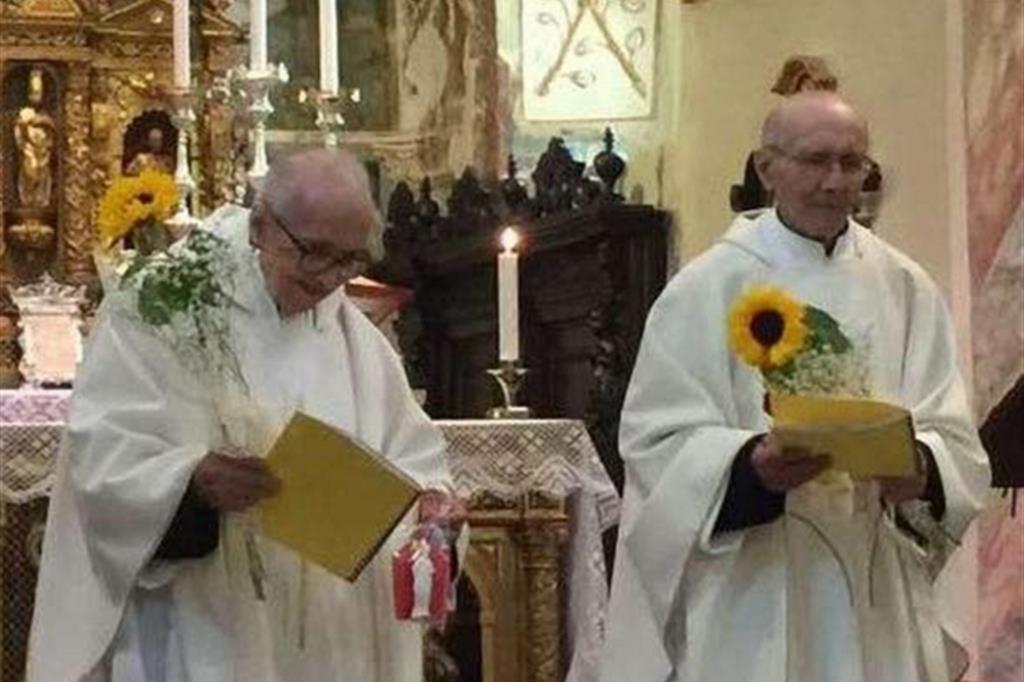 Valgoglio. Una celebrazione eucaristica con i reverendi Giovanni e Attilio Sarzilla