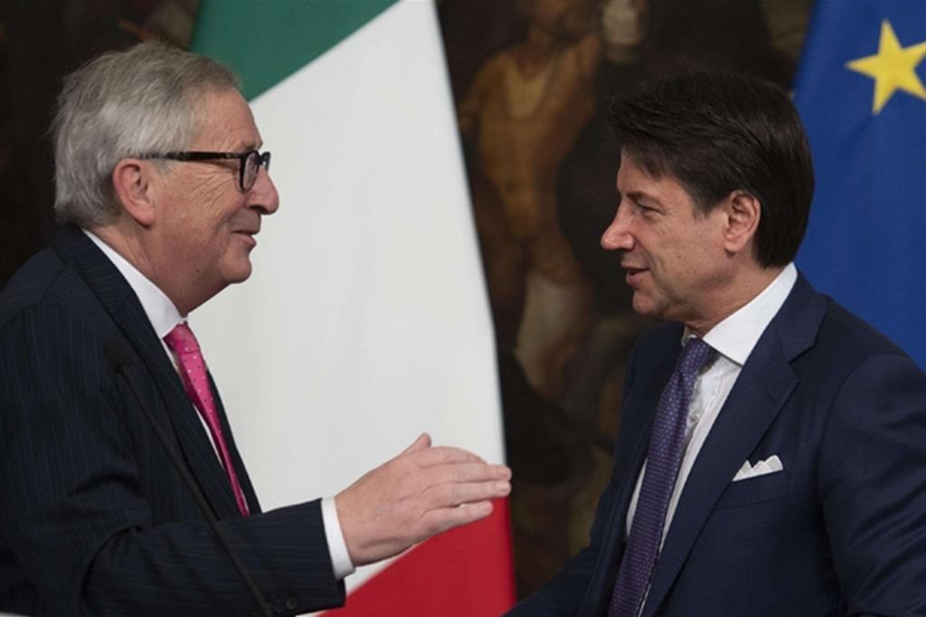 Juncker e Conte faccia a faccia a Palazzo Chigi (Ansa)