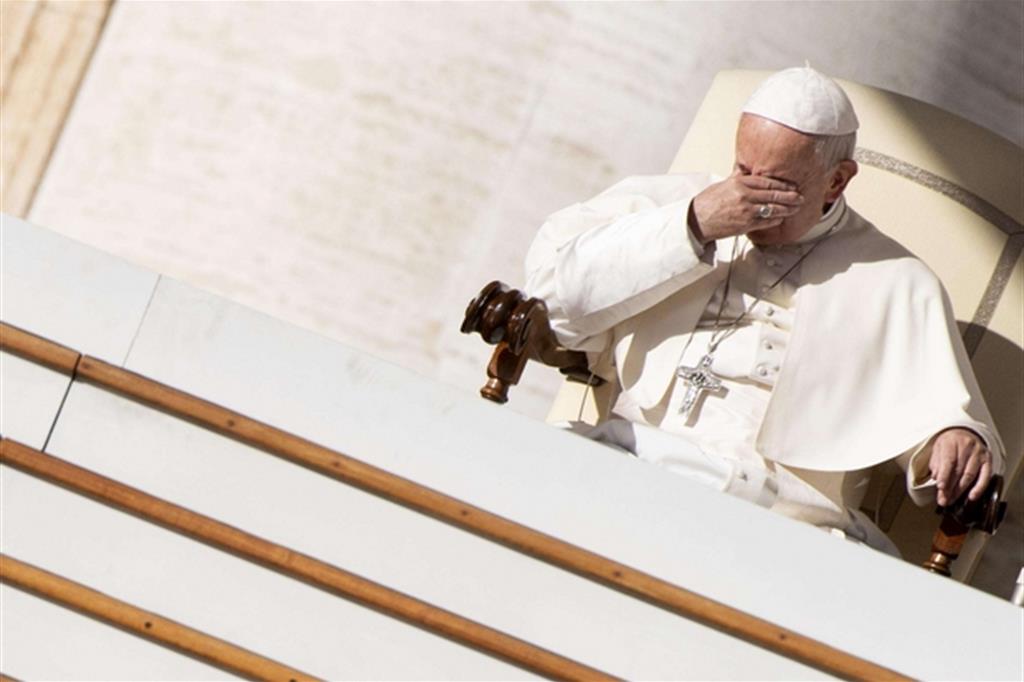 Papa Francesco abolisce il segreto pontificio