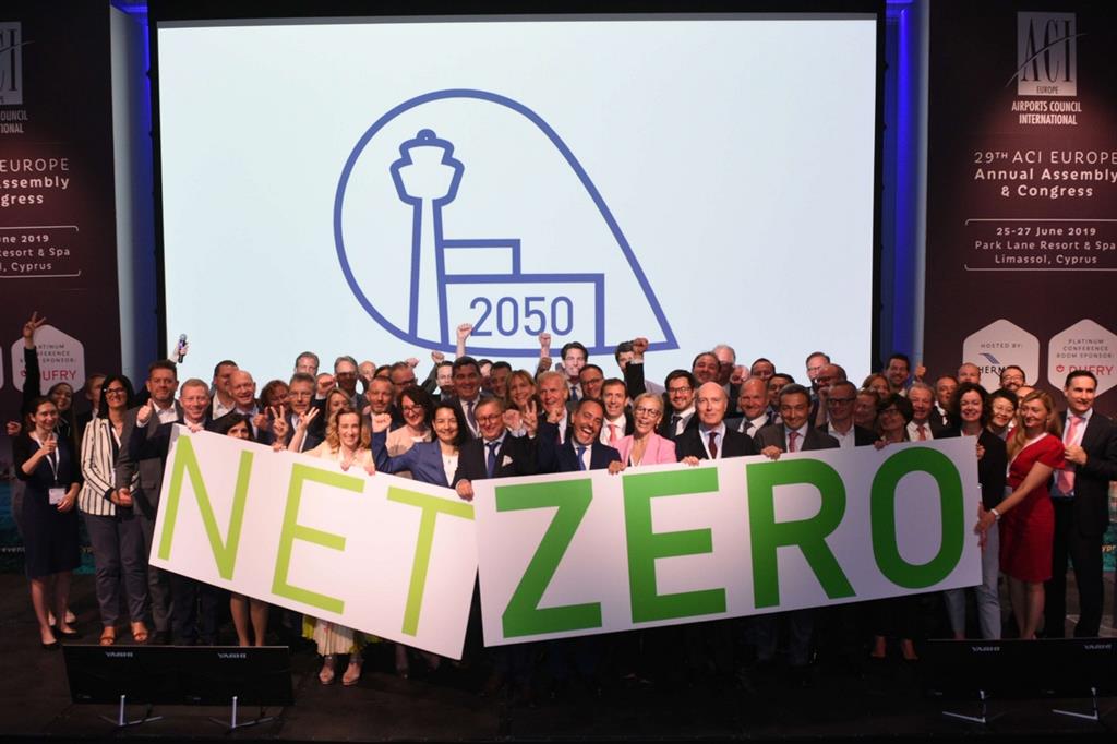 Aeroporti europei: accordo per zero emissioni entro il 2050