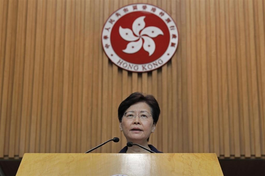 La governatrice di Hong Kong, Carrie Lam (Ansa)