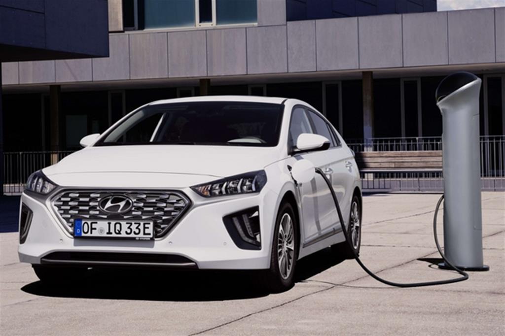 Hyundai Ioniq, tecnologia allo stato puro