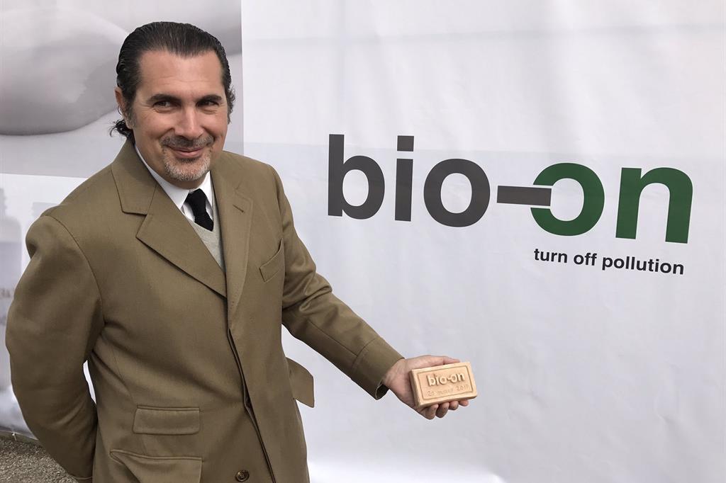 Marco Astorri, fondatore di Bio-on, alla cerimonia della posa della prima pietra dello stabilimento bolognese (foto Twitter)