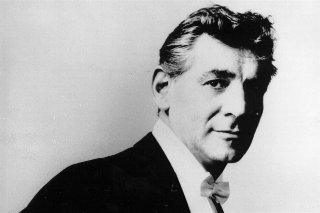 Leonard Bernstein (1918-1990), compositore e direttore d'orchestra statunitense
