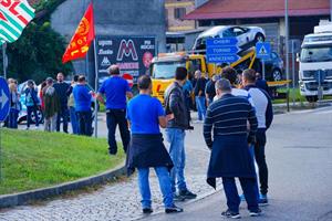 La diocesi di Torino paga i bus che porteranno i lavoratori a Roma
