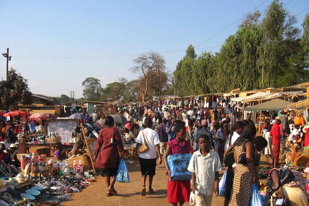 Un mercato alla periferia di Lilongwe, capitale del Malawi