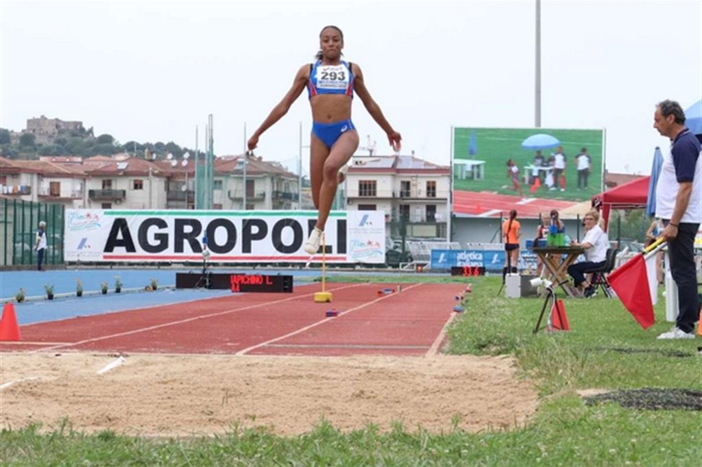 Larissa Iapichino, 16 anni, figlia d’arte ai Campionati italiani allievi di Agropoli ha fatto registrare il primato mondiale Under 20 nel salto in lungo